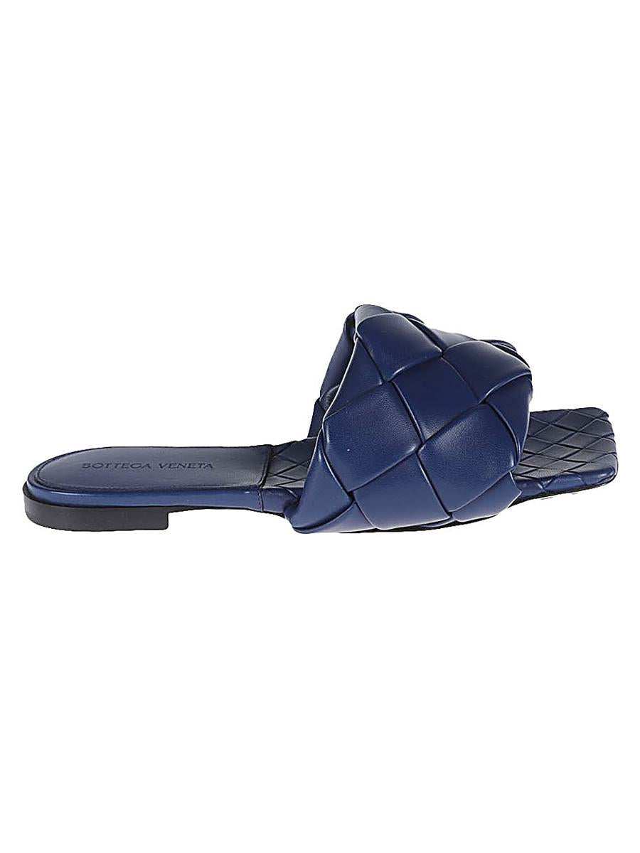 bottega veneta lido leather flat sandals