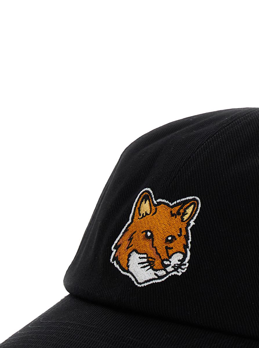 black baseball cap with fox head patch in cotton man