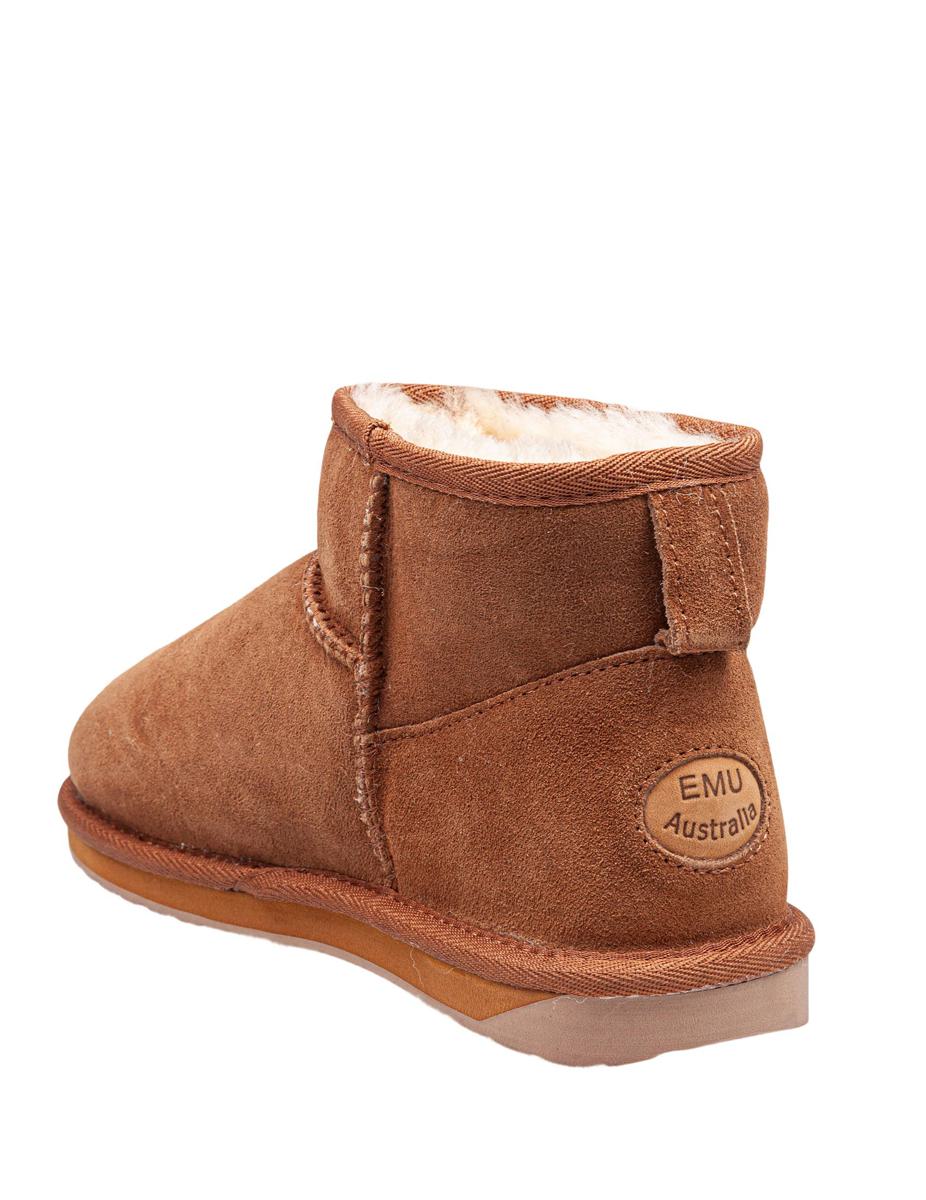 emu stinger micro boot made of sheepskin