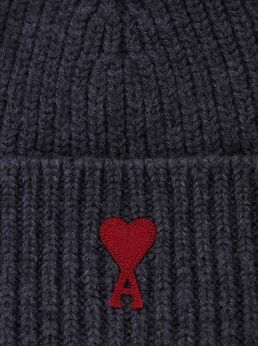 ami paris "ami de coeur" beanie